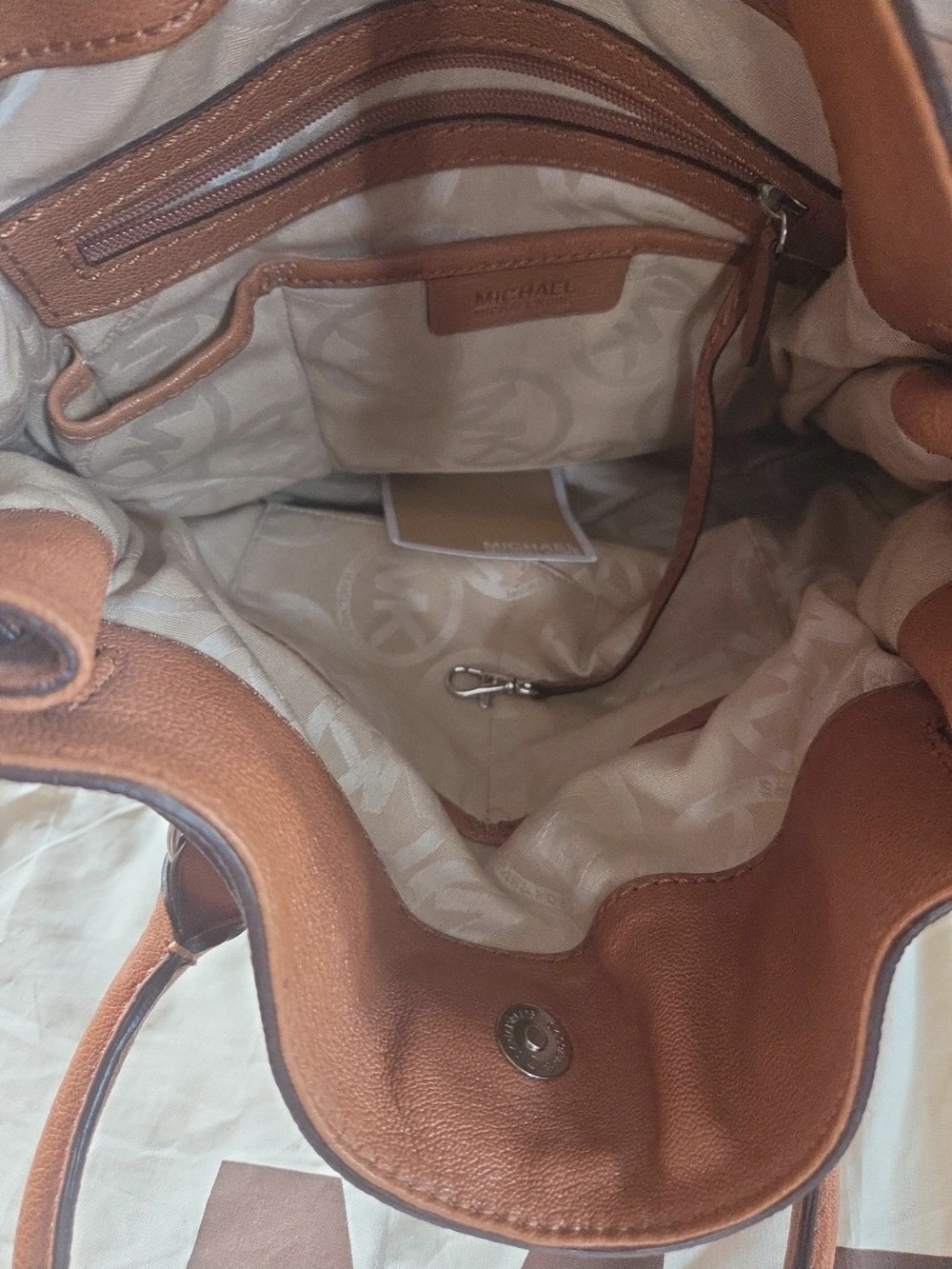 MICHAEL MICHAEL KORS🍾Nwot🍾Tan Leather Satchel Bag - Picture 4 of 7